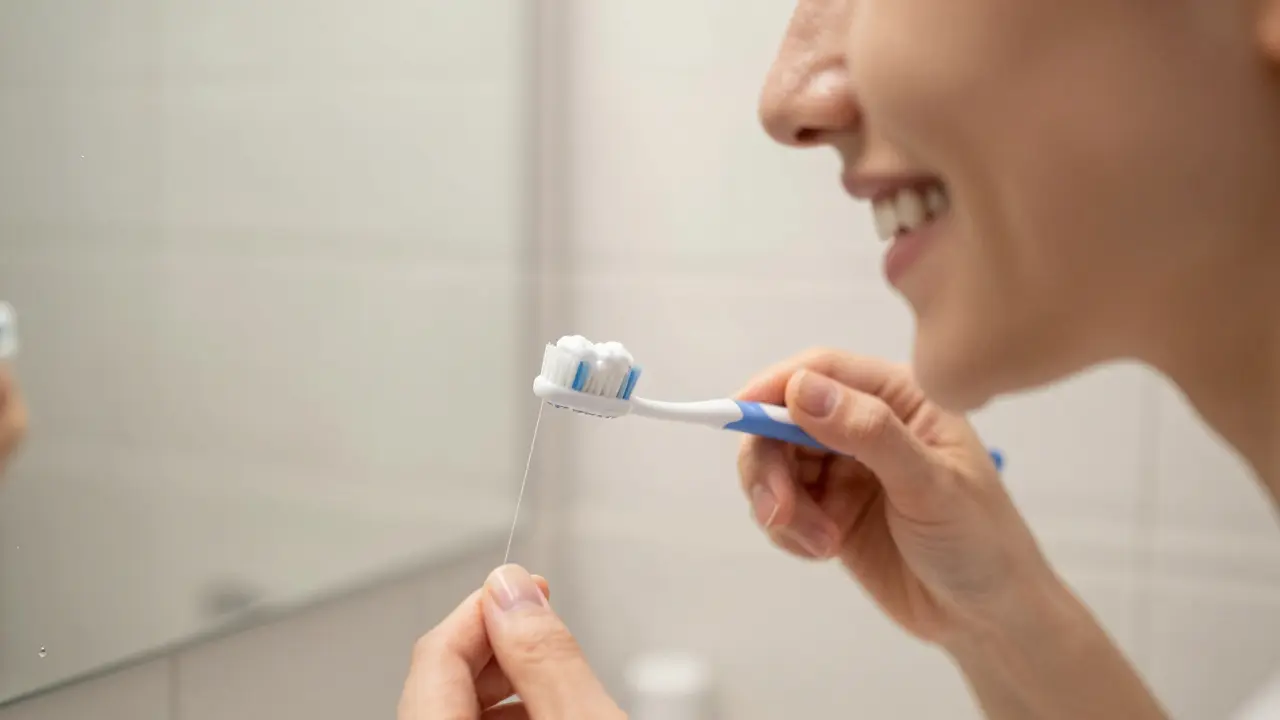 Jak se starat o zuby s veneery: praktický průvodce pro trvalý úsměv